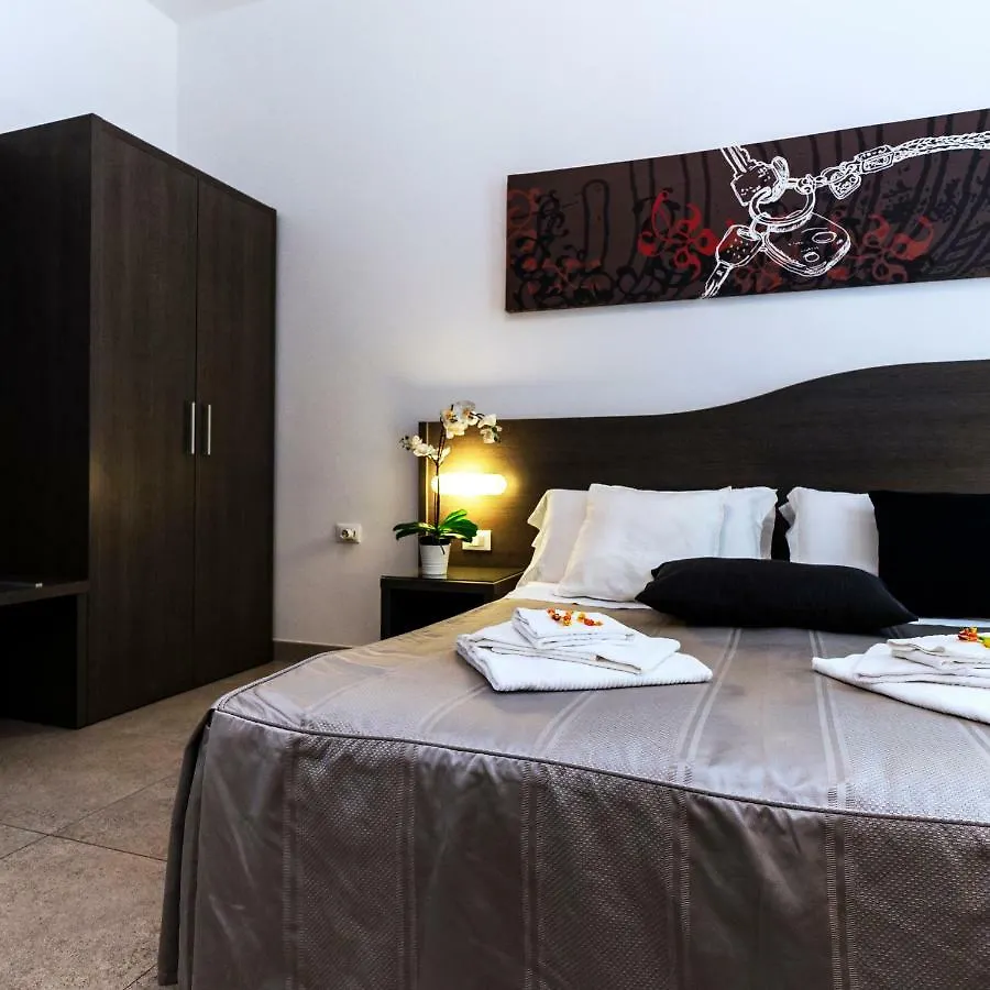 Urban Chic House 2.0 Hotel La Spezia 4*,
